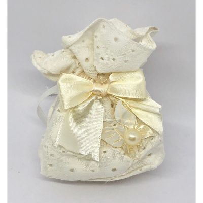 Sacchetto portaconfetti PIZZO SAN GALLO CREMA con farfalla madreperla